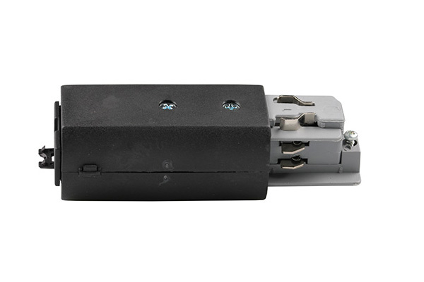 Ivela 3f rond voeding aarde links zwart met 3 polig plat chassisdeel male L1 aangesloten