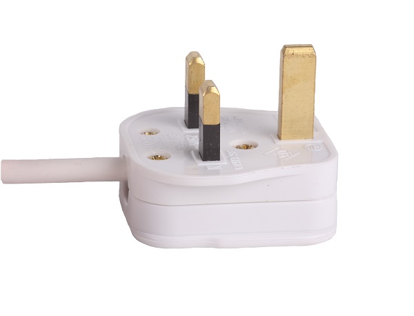 FL aansluitsnoer met haakse Engelse UK GB stekker 3A VMvS H03VV-F 3x0,75mm2 2,0m wit
