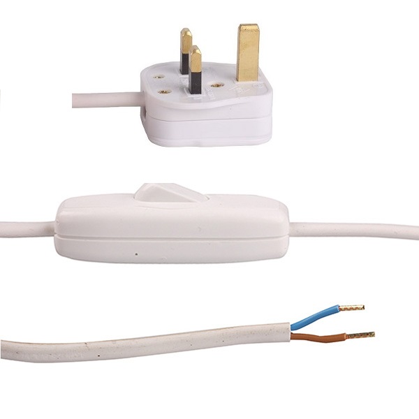 FL aansluitsnoer met schakelaar en haakse Engelse UK GB stekker 3A 2x0,75mm2 plat 2,0m 120cm tussen stekker en schakelaar, 80cm vrije uiteinde wit